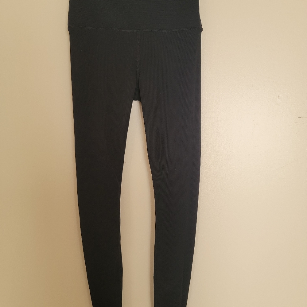 Black Ribbed leggings